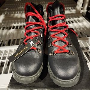 Sorel Boys Boots Size 2 New